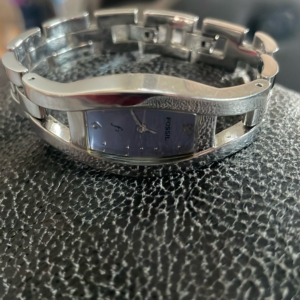 Lavender Face Ladies watch with silver Band